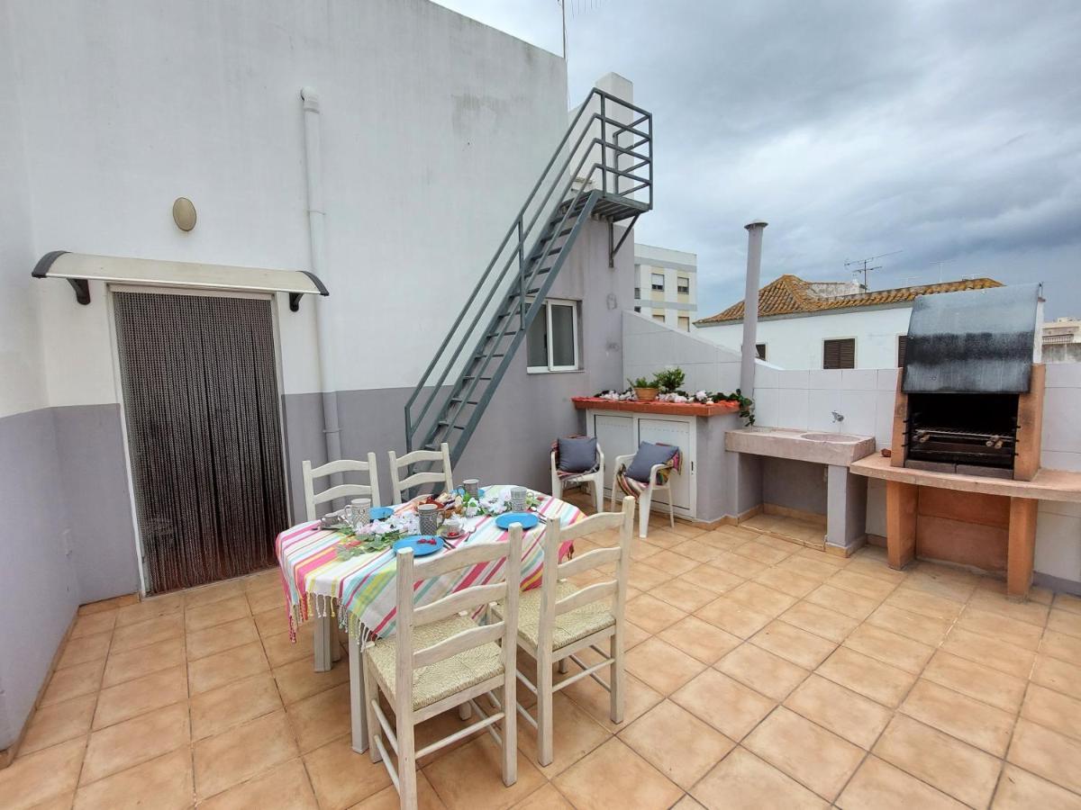 Casa Olhao Terraco: Espaco, Conforto E Terraco Com Churrasqueira Exterior foto